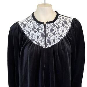 VTG ANNE LESLIE Lace Bib Black Velvet Half Zip Full Length Robe SZ XL